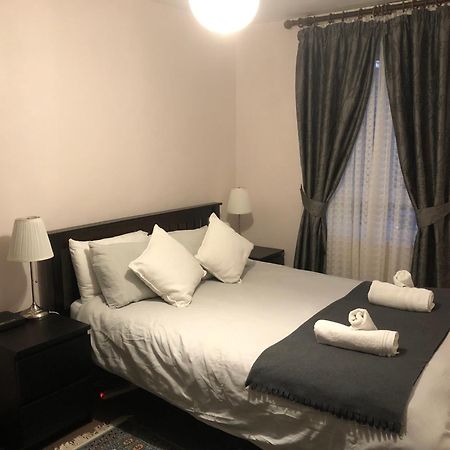 Lovely One Bed Apartment To Rent Londra Exterior foto