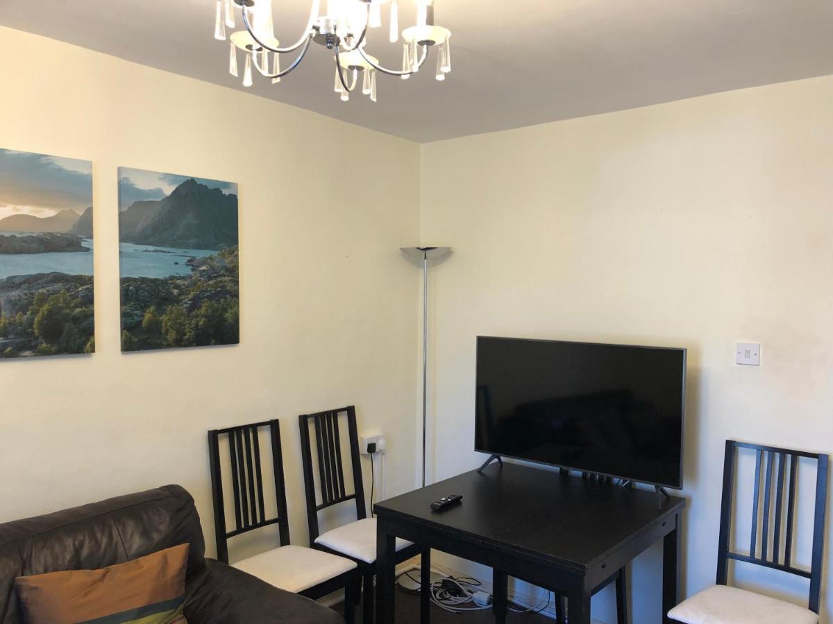 Lovely One Bed Apartment To Rent Londra Exterior foto