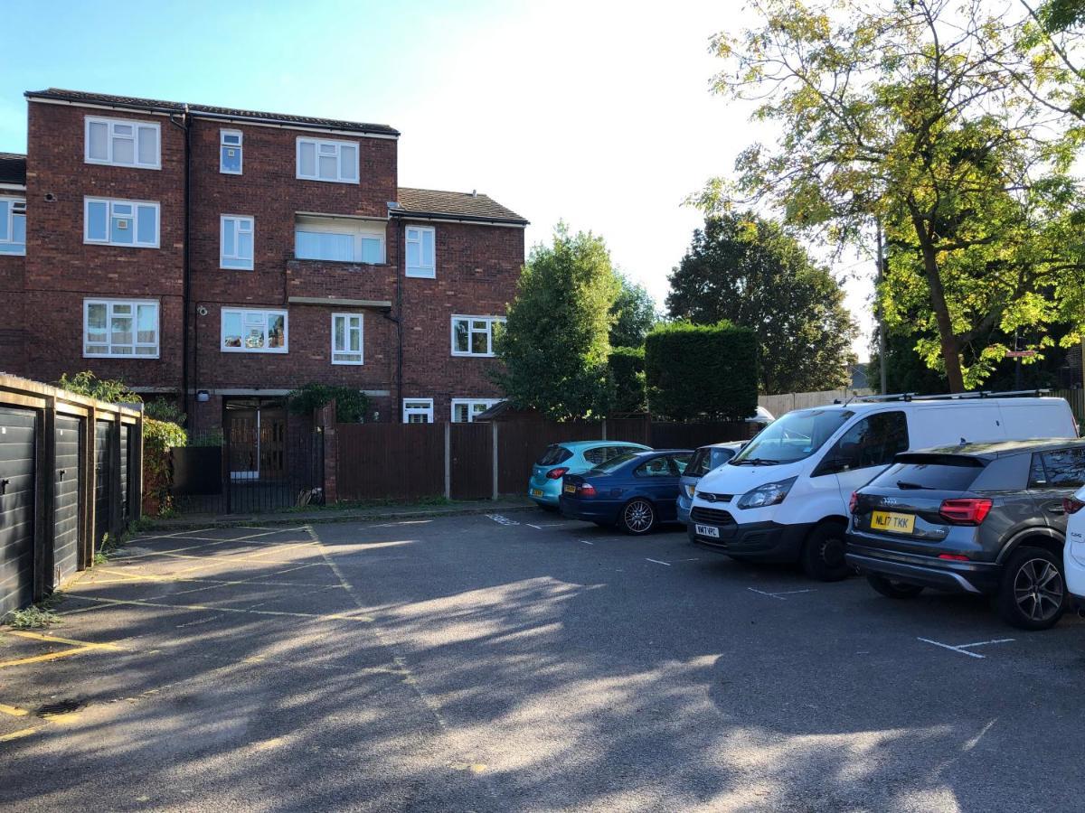 Lovely One Bed Apartment To Rent Londra Exterior foto
